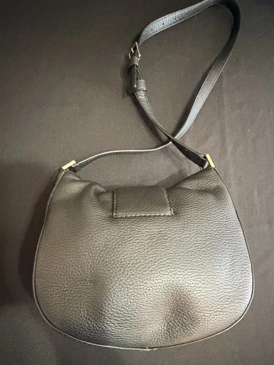 Kate Spade Black Saddle Bag Like New Condition. Very stylish and comfortable. - Picture 5 of 15